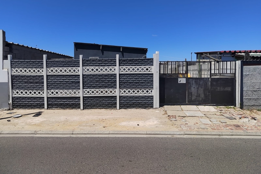 2 Bedroom Property for Sale in Lavender Hill Western Cape